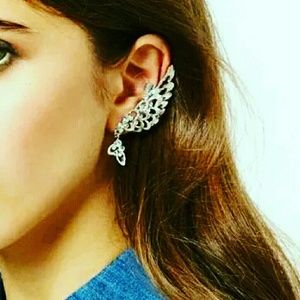 💋THE WINGS OF PERSONALITY EAR CUFF!!!